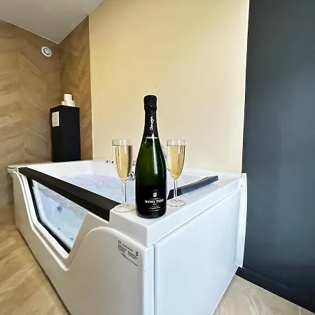 E4 Reton Avec Balnéo T2 Au Couur D Appartamento Épernay