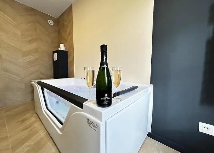 E4 Reton Avec Balneo T2 Au Couur D Apartamento Épernay