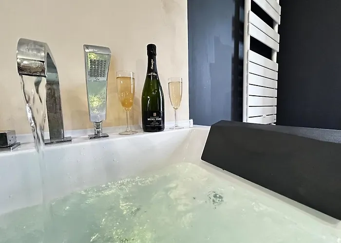 E4 Reton Avec Balneo T2 Au Couur D Épernay